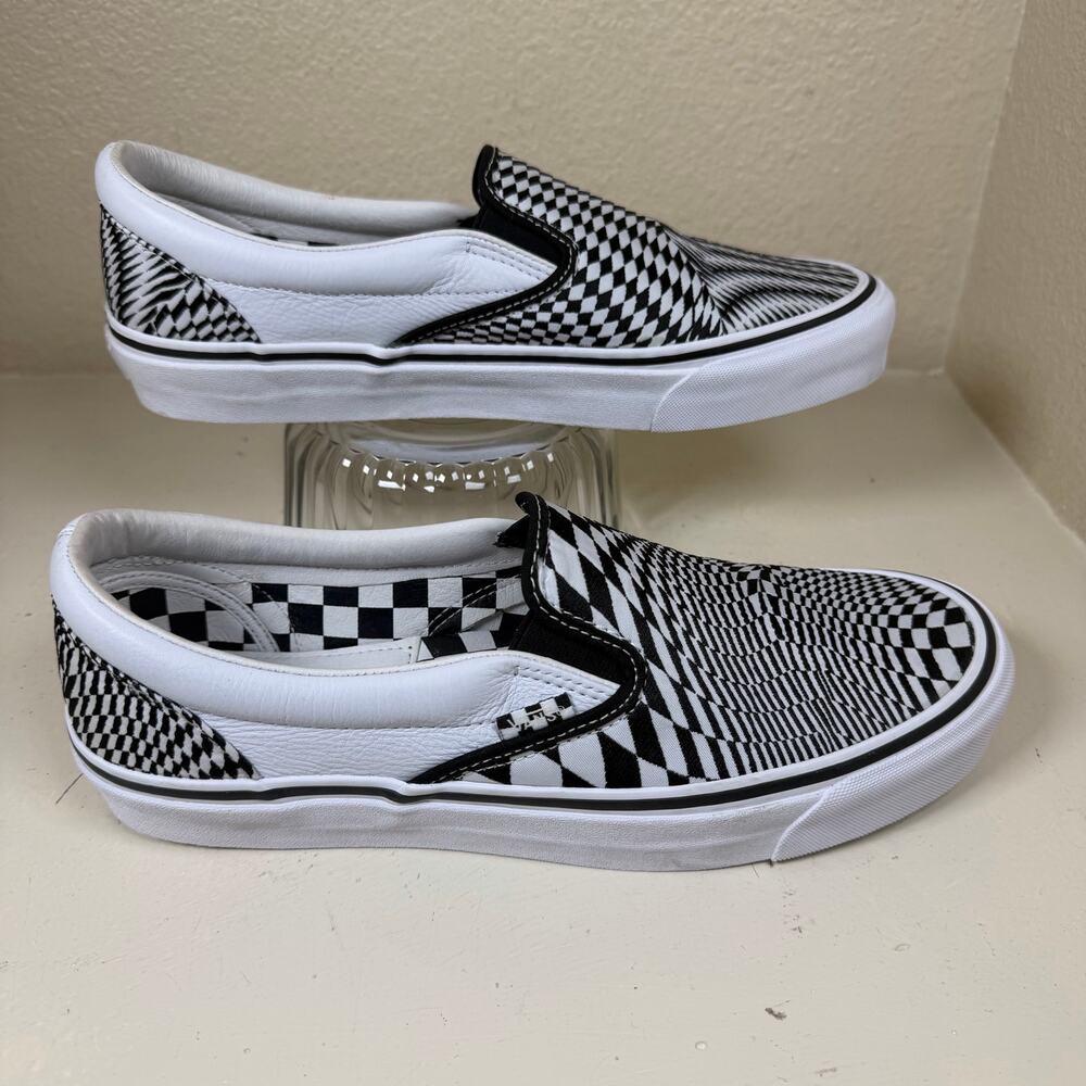 NWOT Vans x END OG Classic Slip On LX Vertigo sneakers Mens size 11